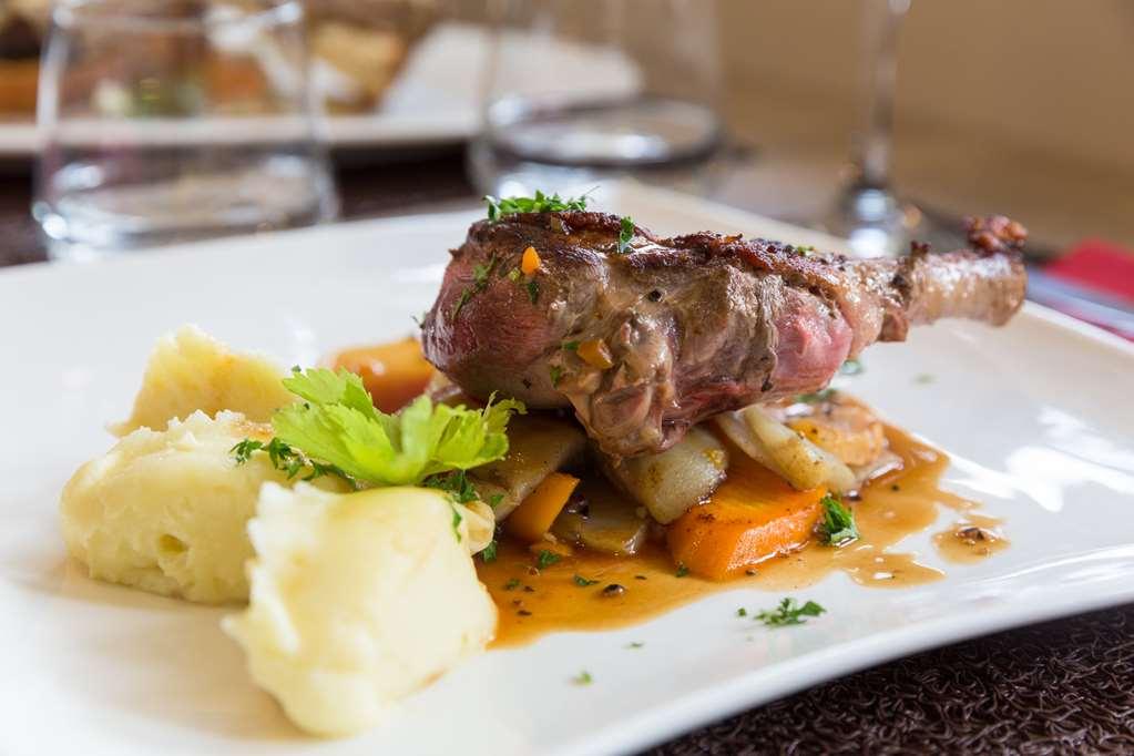 The Originals City Le Relais Des Carnutes Brezolles Verneuil Sur Avre Amenities photo