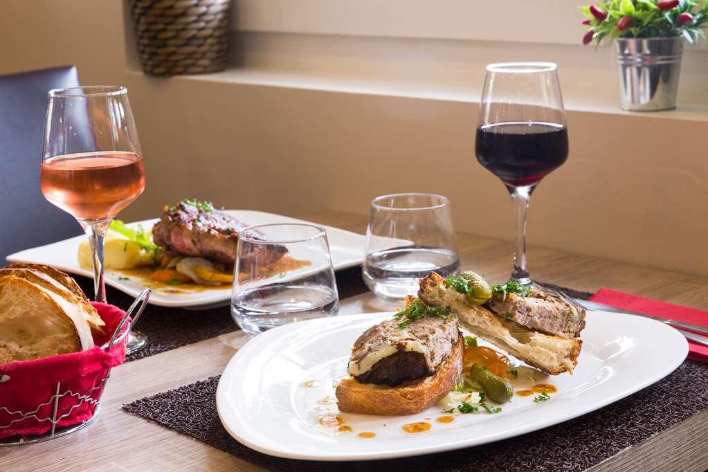 The Originals City Le Relais Des Carnutes Brezolles Verneuil Sur Avre Restaurant photo